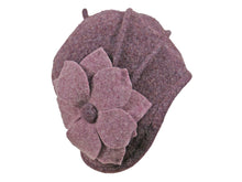 Load image into Gallery viewer, WSC24 20&#39;s Wool Cloche in Wine
